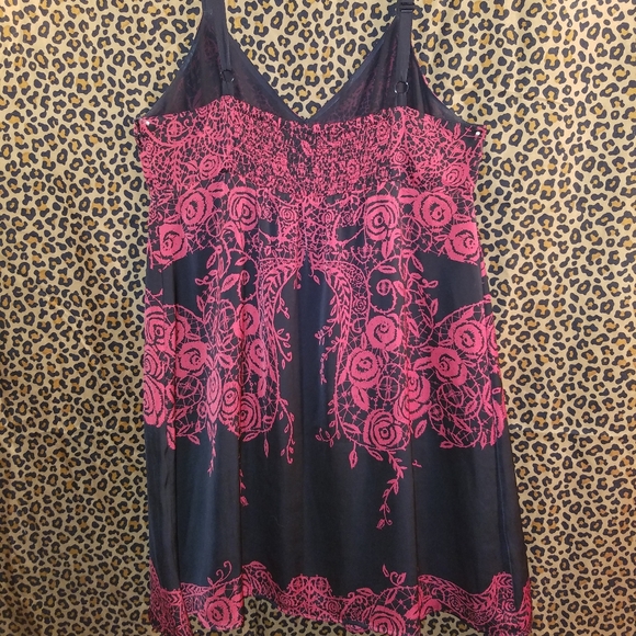 Women's Summer Dress - Picture 6 of 7